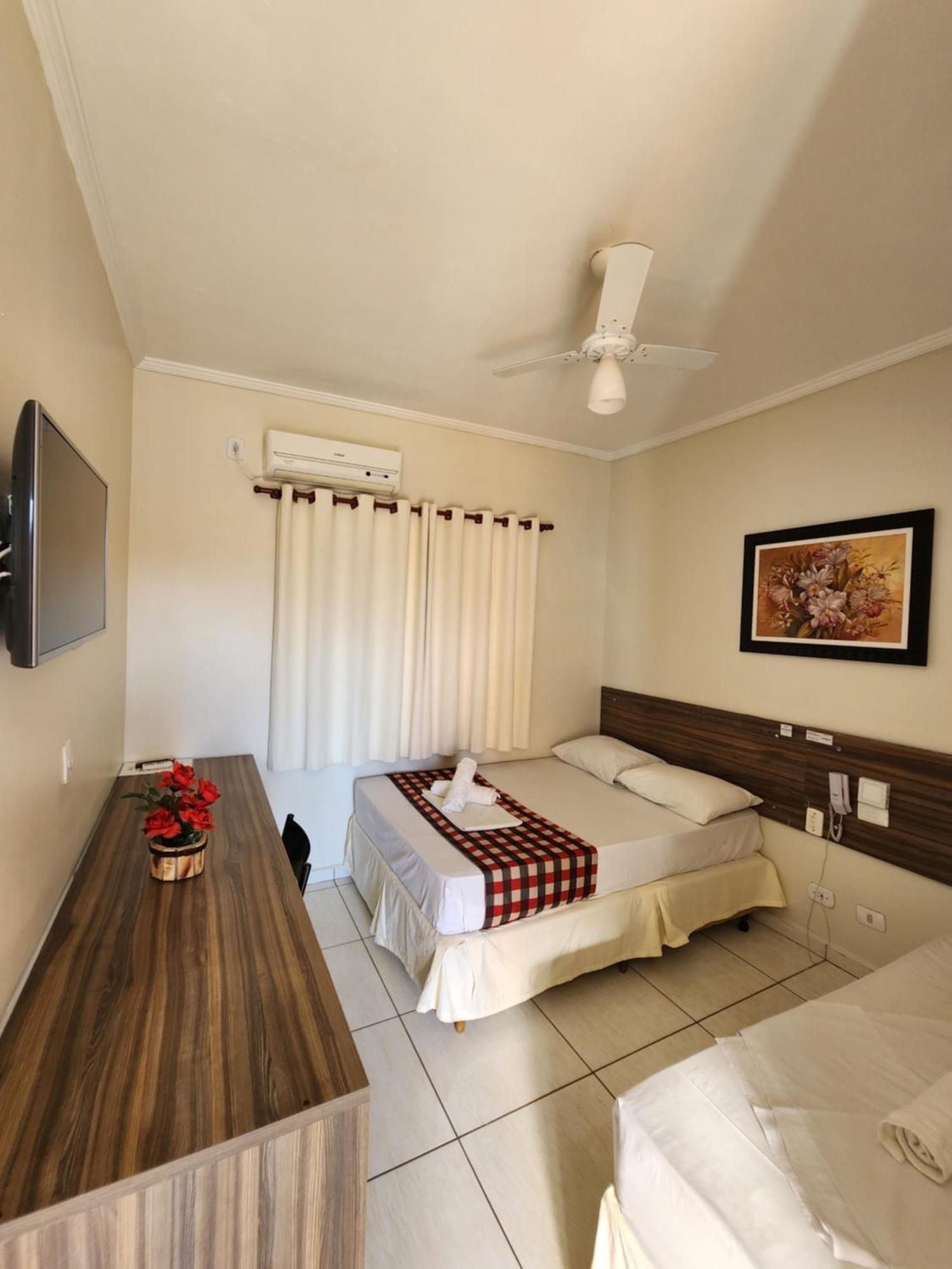 Hotel Porto Dos Milagres อาปาเรซีดา ภายนอก รูปภาพ